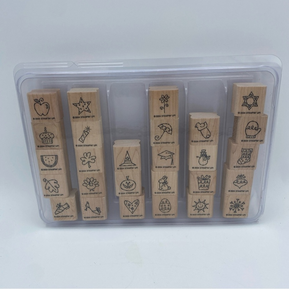 Stampin Up! year-round fun II 2004 27 1” wood/rubber stamps holidays & occasion